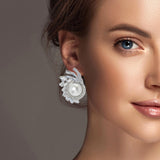 100105, PEARL WITH BAGUETTE RHINESTONE EARRING