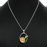 100219, OVAL BEE & FLOWER PENDANT NECKLACE