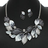 100311, RHODIUM TONE LEAVES ENAMEL ACRYLIC NECKLACE