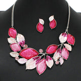 100311, RHODIUM TONE LEAVES ENAMEL ACRYLIC NECKLACE
