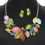 100311, RHODIUM TONE LEAVES ENAMEL ACRYLIC NECKLACE