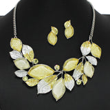100311, RHODIUM TONE LEAVES ENAMEL ACRYLIC NECKLACE