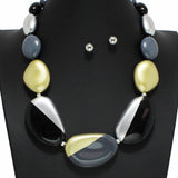 100376, TWO TONE GEOMETRIC BEAD NECKLACE