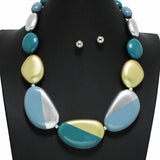100376, TWO TONE GEOMETRIC BEAD NECKLACE