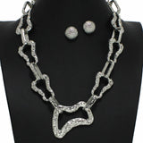 100378, HAMMERED GEOMETRIC METAL NECKLACE