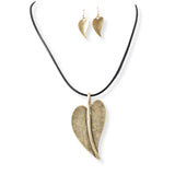 101347, HEART CHARM LEATHER CORD NECKLACE