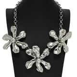 101655, CHUNKY TRIPLE FLOWER METAL NECKLACE