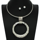 101664, HAMMERED ROUND WITH PEARL CHOKER NECKLACE