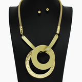 102423, HAMMERED METAL DOUBLE RING METAL NECKLACE