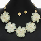102528, FLOWER STATION NECKLACE