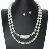102679, HAMMERED METAL WITH CRYSTAL RHINESTONE ACCENT PEARL NECKLACE