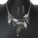 102723, LEAF WITH RHINESTONE ACCENT STATEMENT NECKLACE