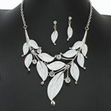 102723, LEAF WITH RHINESTONE ACCENT STATEMENT NECKLACE