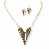 102822, HEART METAL NECKLACE