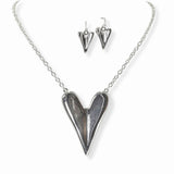 102822, HEART METAL NECKLACE
