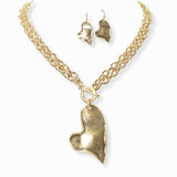 102823, HEART CHARM METAL TOGGLE NECKLACE