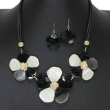 102869, FLOWER CELLULOID ACETATE NECKLACE