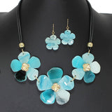 102869, FLOWER CELLULOID ACETATE NECKLACE