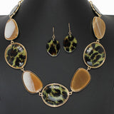 102871, GEOMETRIC CELLULOID ACETATE NECKLACE