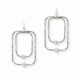 103036, GEOMETRIC HAMMERED METAL WITH PEARL ACCENT DANGLE EARRING