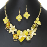 104096, FLOWER CELLULOID ACETATE ACCENT ENAMEL NECKLACE