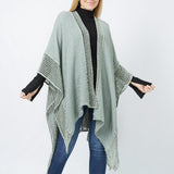 104307, TEXTURED KNIT CAPE/RUANA