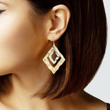 104638, GEOMETRIC HAMMERED METAL DANGLE EARRING
