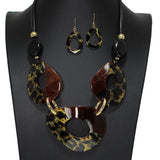 104736, SHELL LOOK GEOMETRIC ACETATE NECKLACE