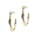 104884, SINGLE PEARL ACCENT BRASS LEAF ROUND HOOP EARRING