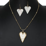 105119, HEART CELLULOID ACETATE PENDANT NECKLACE
