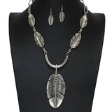 105284, WESTERN VINTAGE LEAF METAL NECKLACE