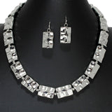 105952, LIGHTWEIGHT, HAMMERED RECTANGLE ACCENT NECKLACE