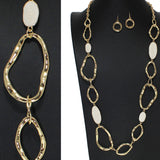 105959, ENAMEL ACCENT GEOMETRIC HAMMERED CHAIN LONG NECKLACE