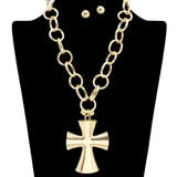 107752, CHUNKY CROSS PENDANT NECKLACE