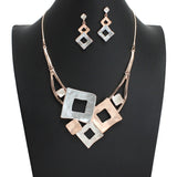 109050, HAMMERED SQUARE GEOMETRIC ACCENT STATEMENT NECKLACE