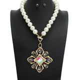 109098, FLORAL RHINESTONE ACCENT PEARL STRAND NECKLACE