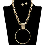 109275, BOLD HAMMERED CIRCLE PENDANT NECKLACE
