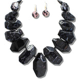 109371, CHUNKY GEOMETRIC ACRYLIC STATEMENT NECKLACE