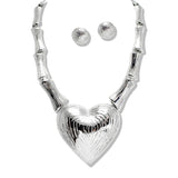 109377, POLISHED BOLD TEXTURE HEART STATEMENT NECKLACE