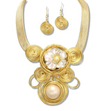 109758, FLOWER ACCENT ROUND SPIRAL STATEMENT NECKLACE