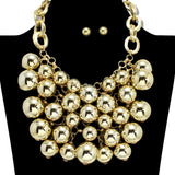 109766, CHUNKY PEARL CLUSTER STATEMENT NECKLACE