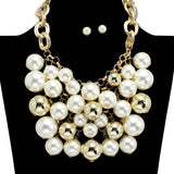 109766, CHUNKY PEARL CLUSTER STATEMENT NECKLACE