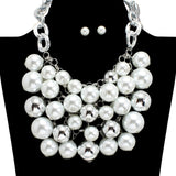 109766, CHUNKY PEARL CLUSTER STATEMENT NECKLACE