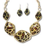 109920, GEOMETRIC CELLULOID ACETATE STATEMENT NECKLACE