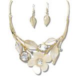 109925, RHINESTONE ENAMEL ACCENT FLOWER NECKLACE