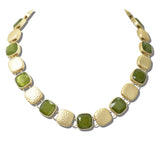 TFN00072MGOLV_BE 10 · Faceted Stone And Pearl Hammered Square Necklace – Mat Gold/Olive Green