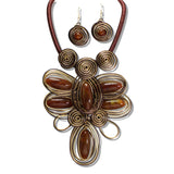 110170, RESIN ACRYLIC SPIRAL STATEMENT NECKLACE