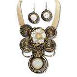 110173, FLOWER ACCENT ROUND SPIRAL STATEMENT NECKLACE