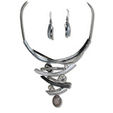 110394, HEMATITE BASED OVAL CELLULOID ACETATE RHINESTONE ACCENT STATMENT NECKLACE