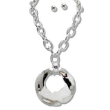 110757, HAMMERED METAL DISC PENDANT NECKLACE